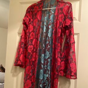 Reversible crazy train lace duster NWOT